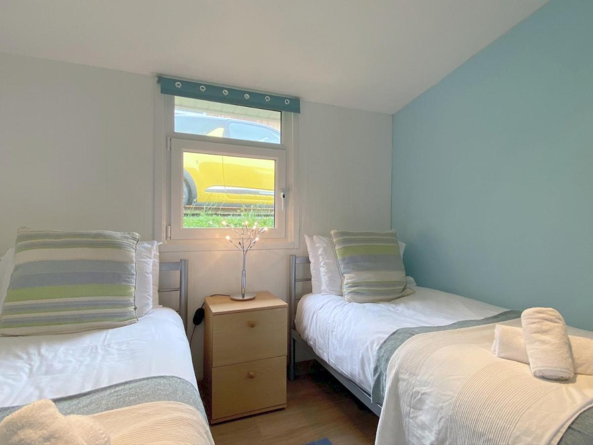 Pass The Keys Gower Beach Staycation Caswell Bay - Sleeps 4 Swansea Exterior photo
