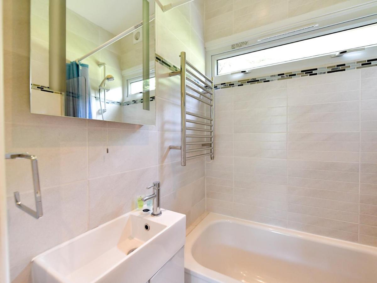 Pass The Keys Gower Beach Staycation Caswell Bay - Sleeps 4 Swansea Exterior photo